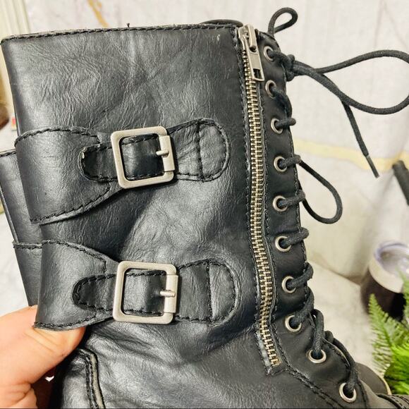 Madden Black Combat Moto Booties with double buckle and laces size 7 - Picture 9 of 11